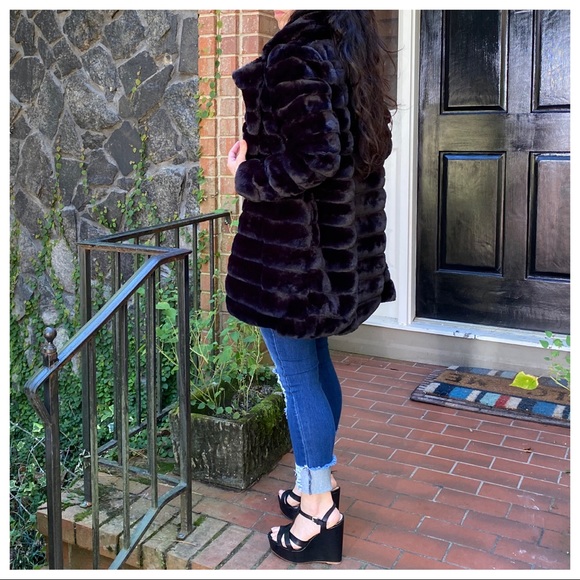 Fabulous Black soft Faux Fur Jacket - Picture 6 of 9